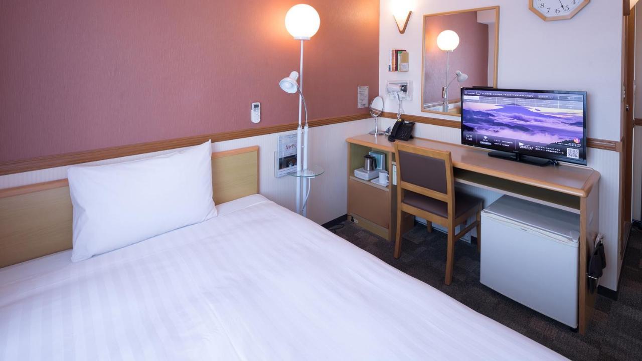 Toyoko Inn Miyazaki Ekimae Экстерьер фото